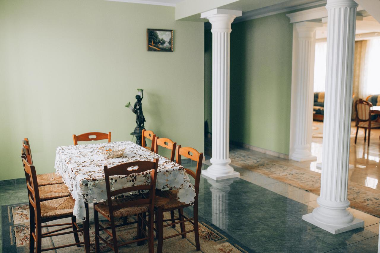 Fermerska Hata Dubno Exterior photo